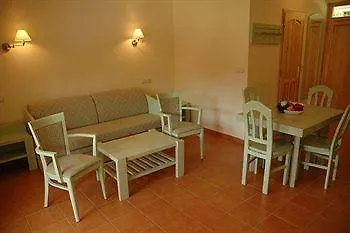 Abbazia Country Club מלון Nemesnép